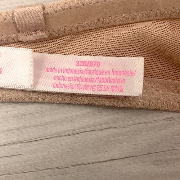 PINK, Victoria’s Secret strapless push-up bra. - Picture 6 of 7